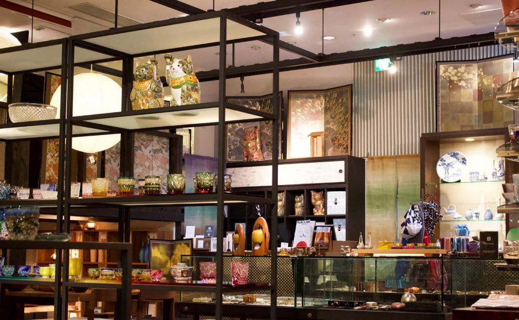 THE COVER NIPPON, a place where you can see beautiful handicrafts from all over Japan