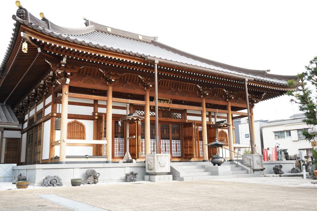 Japanese Buddhism and the Ennouin temple in Kawasaki City, Kanagawa Prefecture