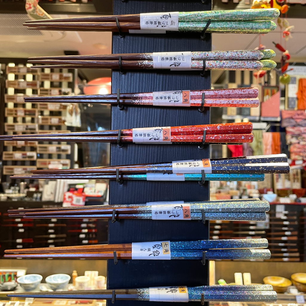 Japanese souvenirs for your loved ones. Let’s choose chopsticks at Ginza Natsuno!