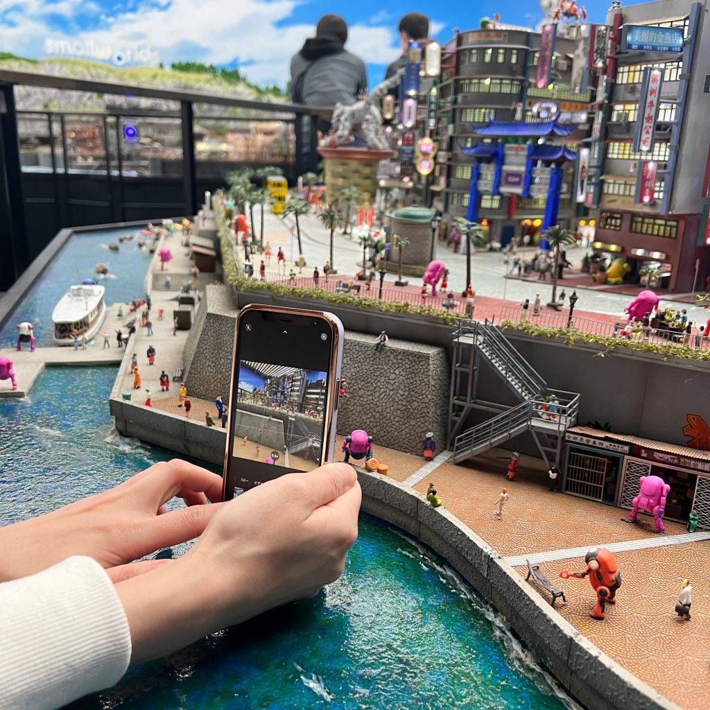 "SMALL WORLDS TOKYO", one of the world's largest miniature theme parks 